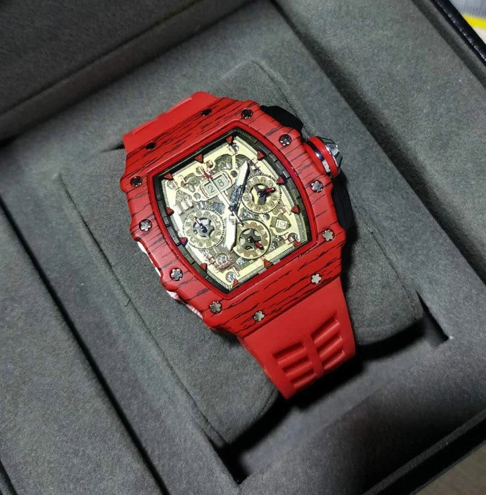 

Luxury Men's Watches 6-Pin Chronograph Unique Creative Sports Business waterproof Silicone Strap Quartz Wrist watches for Men