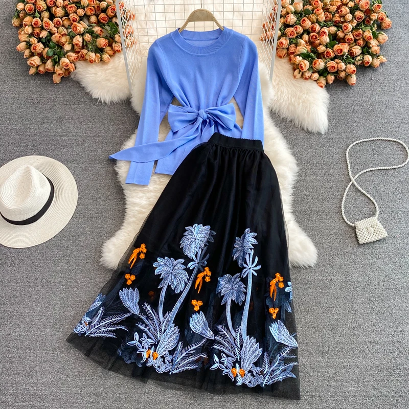 

Autumn Spring Blue Knit Tops and Embroidery A-line Midi Skirt Two piece Sets Women Runway Design Fashion Knit Set Suit M69511