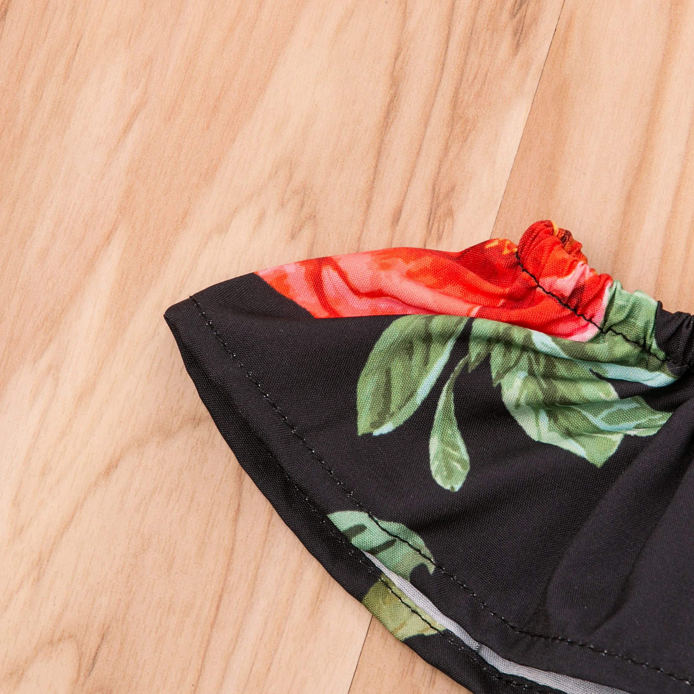 Летний черный комбинезон без рукавов с цветочным принтом Детский хлопковый для