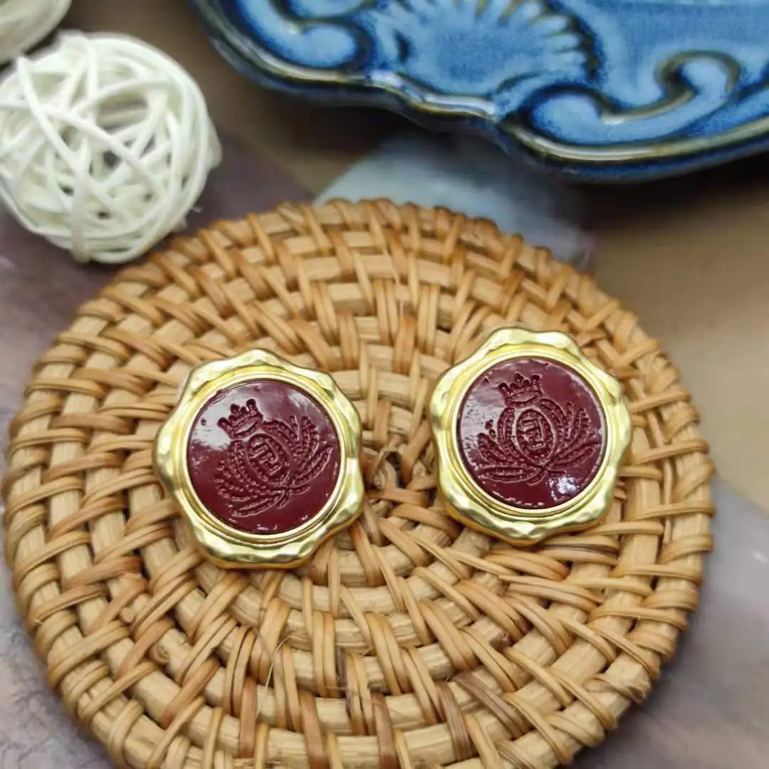 

Fashion Personality Phnom Penh Red Classic Earrings