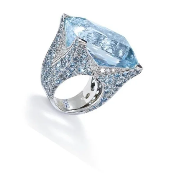 Женское кольцо серебряного цвета с фианитом в виде крупного озера|Кольца| |