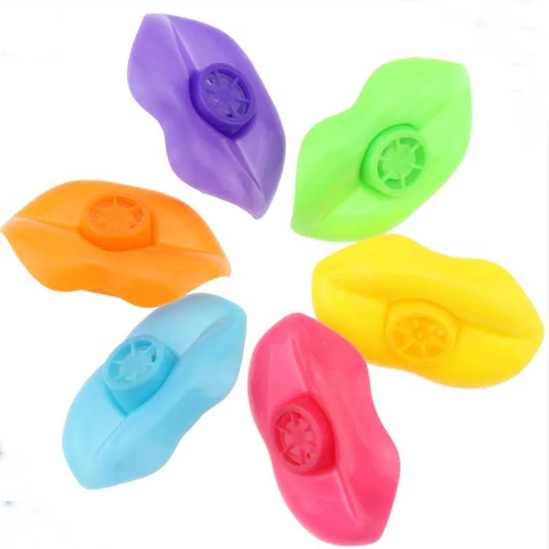 15 Pcs Funny Plastic Lip Whistles Birthday Party Favors Noisemakers For Children Kids Boys Girls Toys | Дом и сад