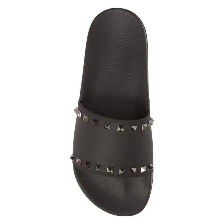 

Classics V Brand Women / Men Flat Sandal Rivets Black Men Slippers Flip Flops Lovers Beach Sandals 35-44 No Box