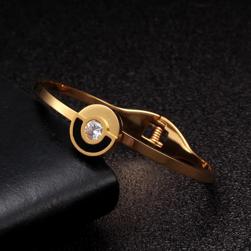 

Brand Design Semicircle Crystal Stainless Steel Charm Bangles Women Girls Wedding Party Open Cuff Bangles Birthday Gift