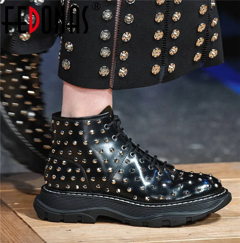 Женские ботильоны на платформе FEDONAS черные вечерние ботинки высоком каблуке с