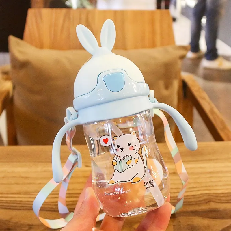 Children's Water Cup With Straws Kindergarten Drop-Proof Portable Cartoon Cute Plastic Straw Cups With Handles Can Be Cross-Body