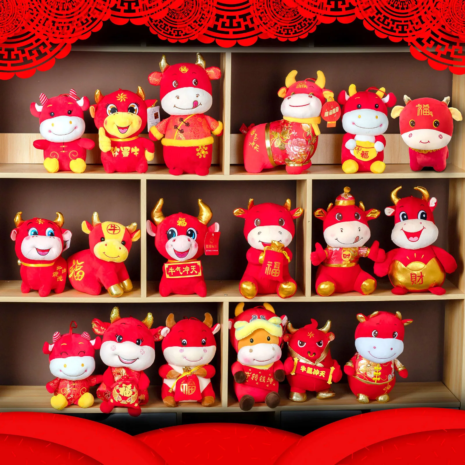 

2021 The Year of OX Mascot Plush Cute Plush Cattle with Lucky Bag Calf In Tang Suit Soft Toys New Year Party Decoration Gift