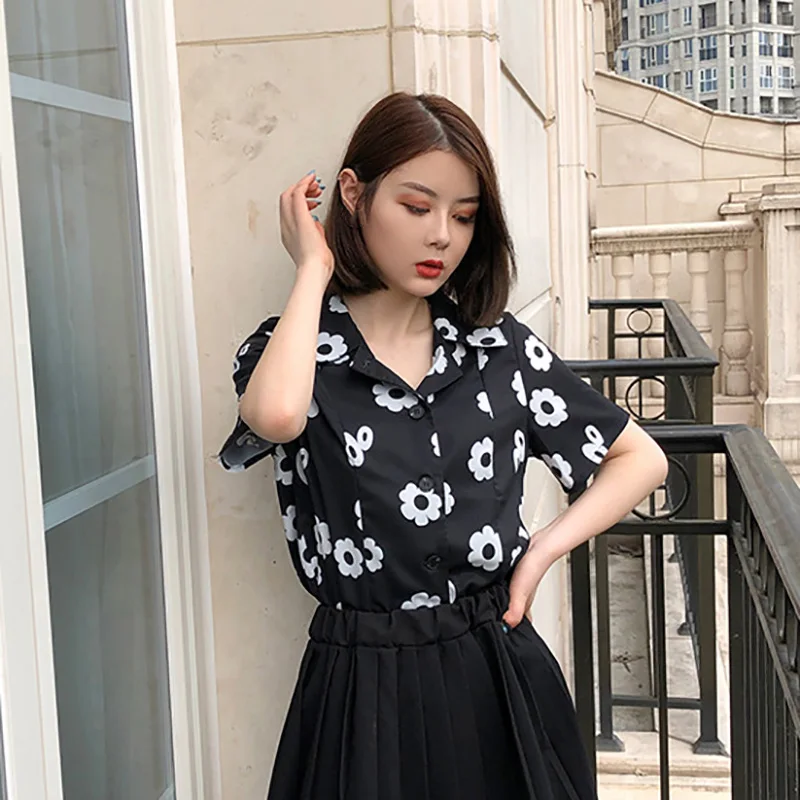 

New Blouse Women Retro Summer Flower Print Chiffon Blouse Female Short Sleeve Lapel Single Buckle Casual Blouses Tops