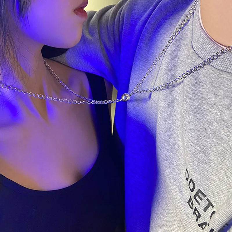 

2pcs/Set Couple Pendant Magneticf Necklace Infinite Love Coupling Magnetic Clasp Chain Necklaces for Women Men Fashion Jewelry