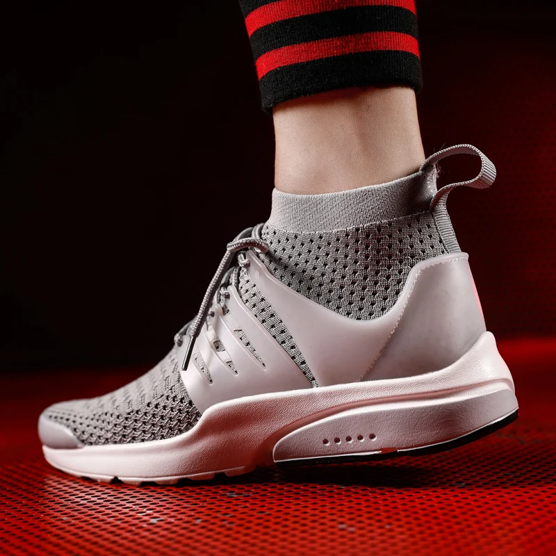 Кроссовки для отдыха распродажа черные дышащие спортивные белые хит продаж