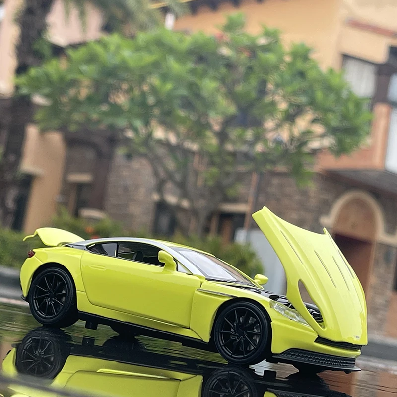 Спортивный автомобиль Aston Martin DB11 AMR 1:32 литые автомобили и игрушечные