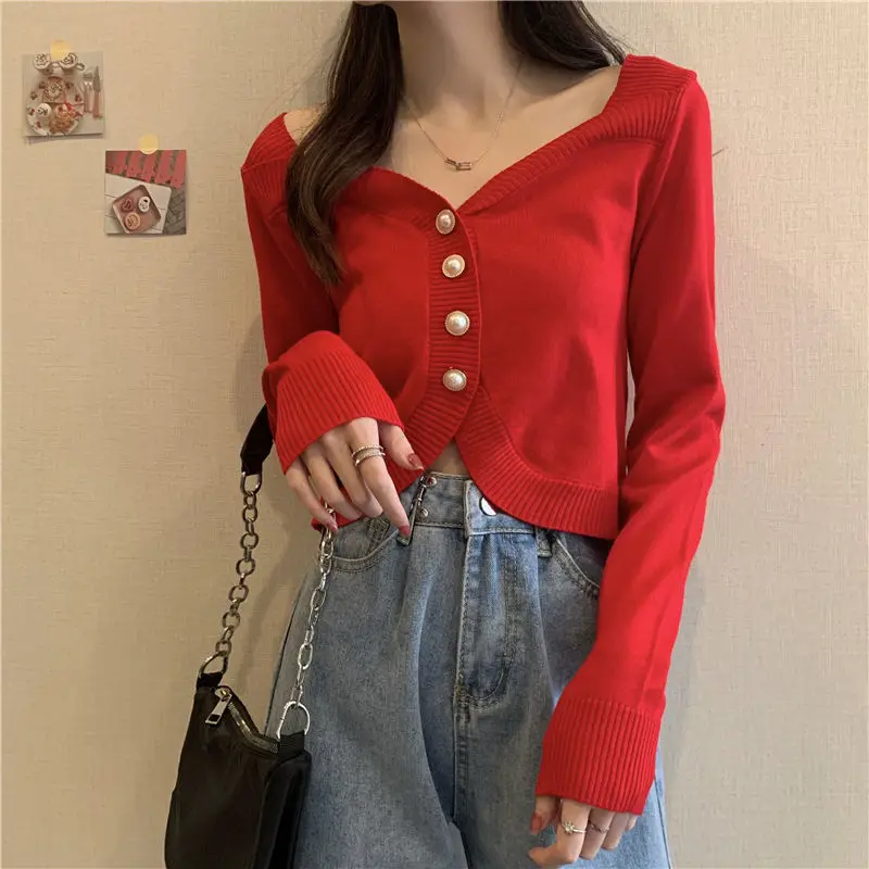 Женский трикотажный кардиган с V-образным вырезом и длинным рукавом