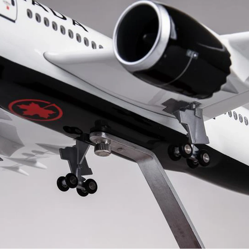 Модель самолета в масштабе 1/130 B787 43 см с легкими и колесами|Вертолеты самолеты
