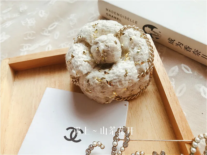 

Original design made flower sweet wind French grace show fabric beige tweed chain decoration camellia brooch