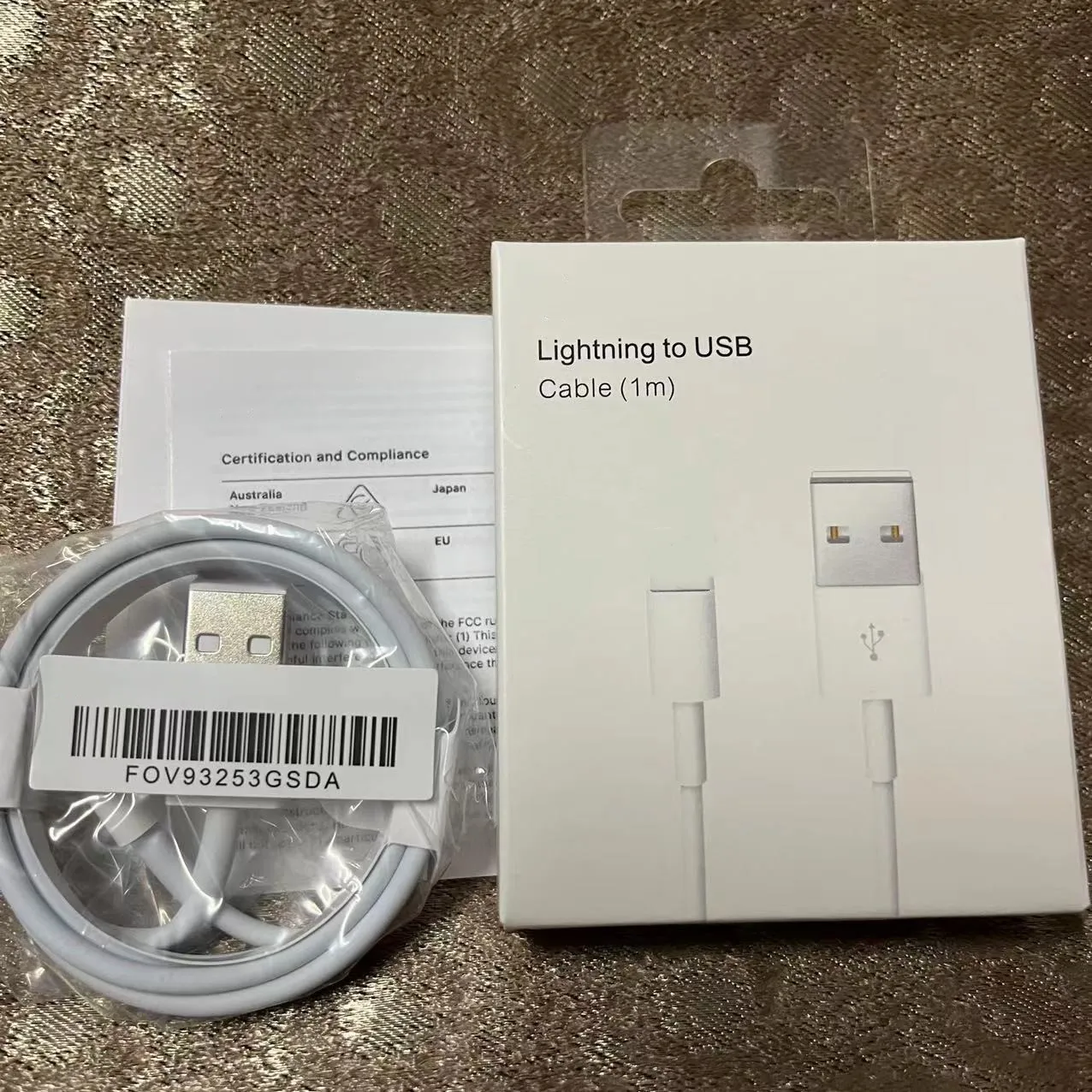 

100 pçs/lote 1m/3ft E75 da Foxconn Chip OD:3.0mm Cabo do carregador de Dados USB Com Nova embalagem de varejo verde lable