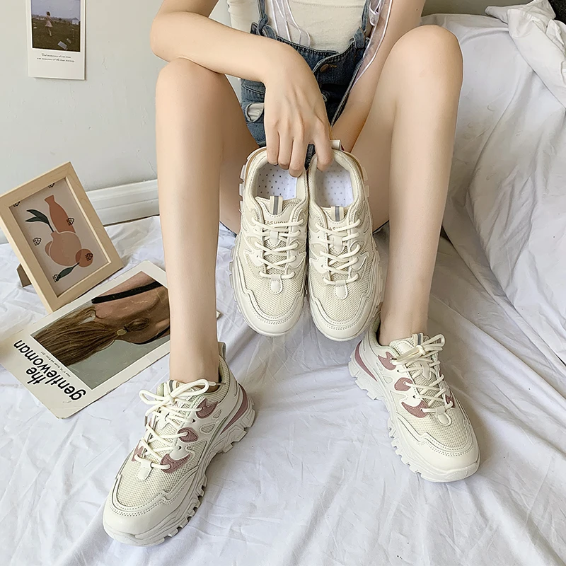 

Women Flats Sport Shoes 2021 New Spring Autumn Mesh Breathable Fashion Sneakers Designer Running Walking Hiking Shoes Lace