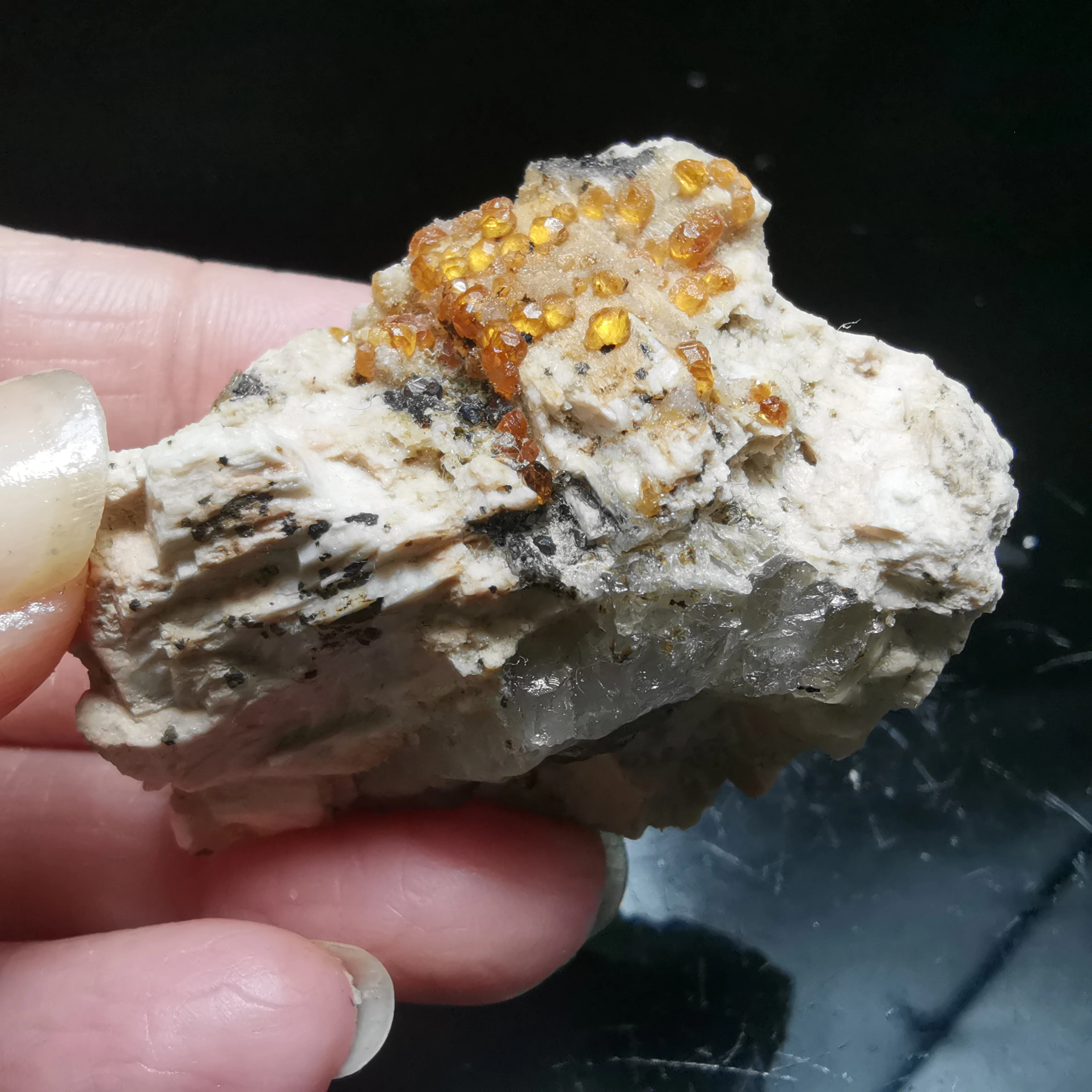 

32.5g.Rare natural garnet crystal hexagonal point feldspar mica brass multi mineral crystal symbiotic halo energy healing