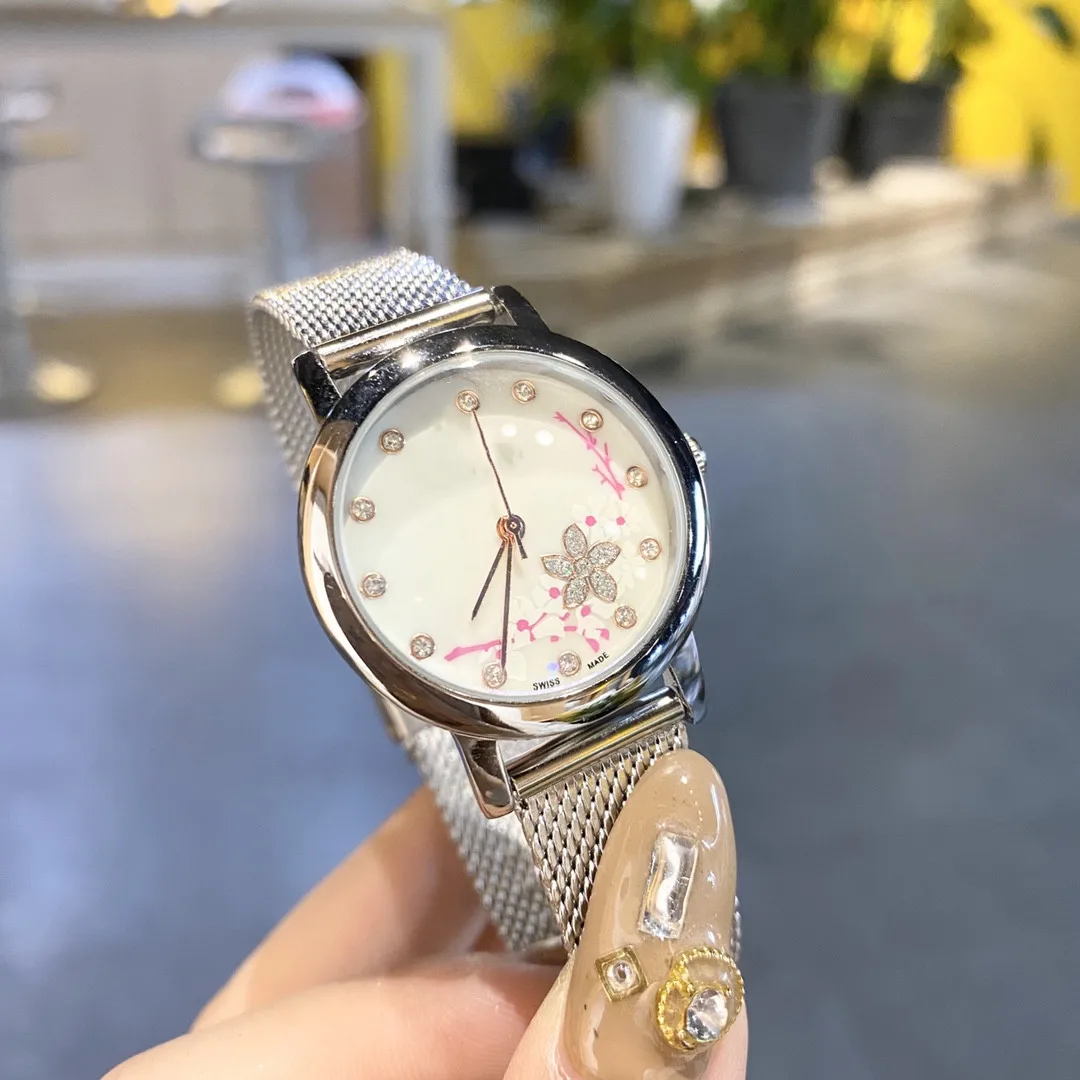 

Men's Watch Brand Watch Quartz Watch Men's Watch Fashion Men's Watch Steel Band Watch Casual Watch Calendar Watch Belt Watch