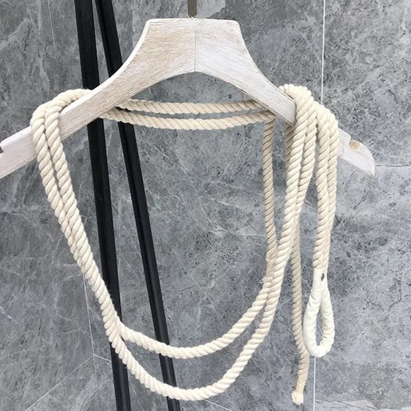 Женская тонкая твидовая куртка с поясом на шнуровке коротким рукавом офисный