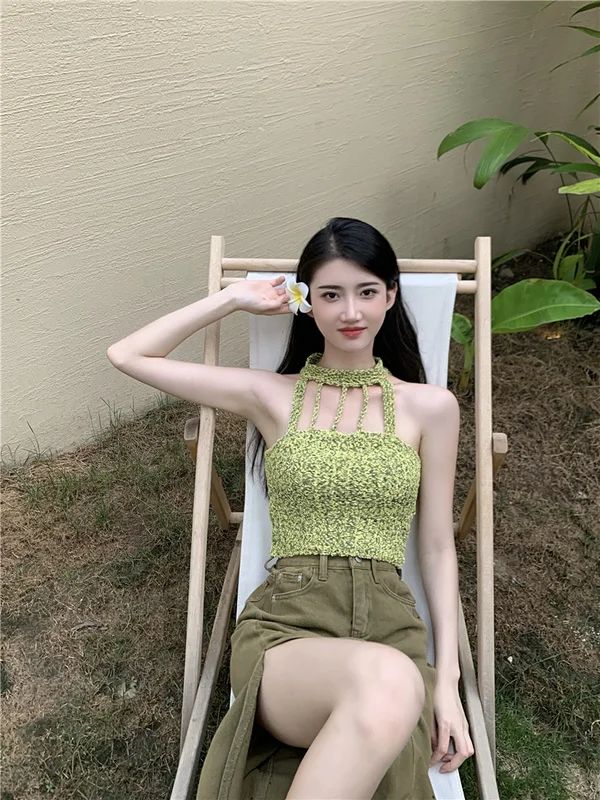 

Дизайнерский вязаный жилет с лямкой на шее с высокой талией