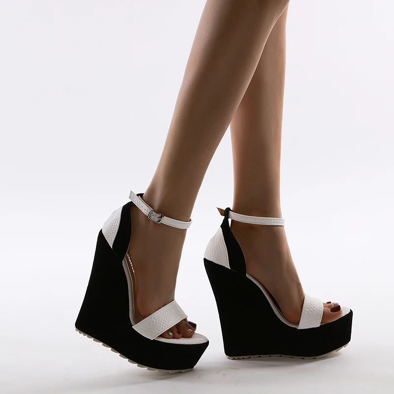 

NIUFUNI Wedge Sandals Women Peep Toe Platform Buckle Sandales femme Plus Size 42 Ultra 16cm High Heels Shoes For Women Slip-ons