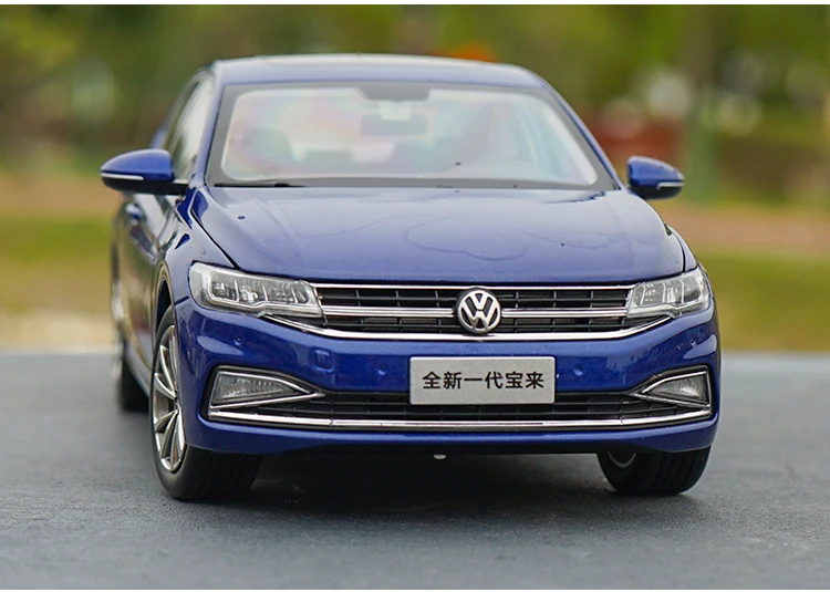 Масштаб 1:18 VW Volkswagen BORA 2019 металлическая литая модель автомобиля с небольшим