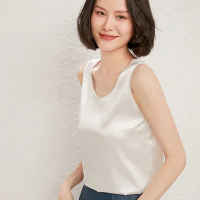 

2021 new silk suspender vest for women in spring and summer