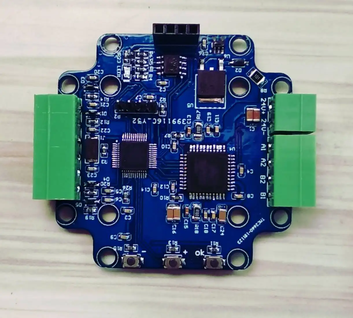 

Плата привода шагового двигателя TMC2660 STM32F103C8T6 Control 57/42 Motor