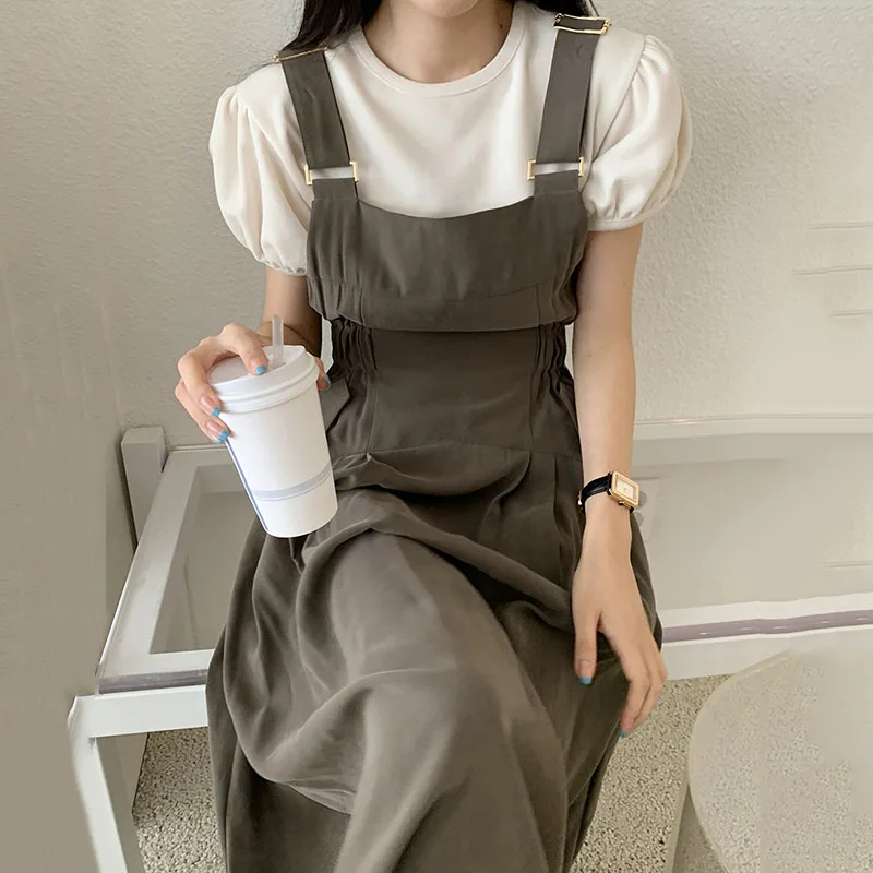 

Корейский шикарный простой и универсальный пуловер с круглым вырезом, облегающая футболка с пышными рукавами + плиссированное платье с зав...