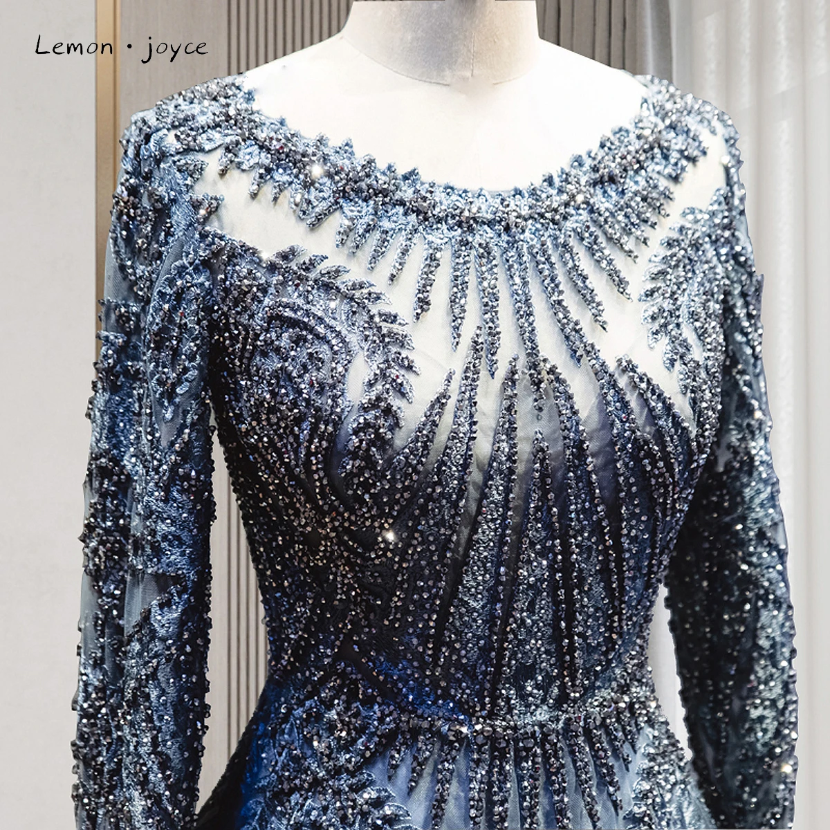 Длинные вечерние платья из Дубая с круглым вырезом и длинными рукавами 2020 |