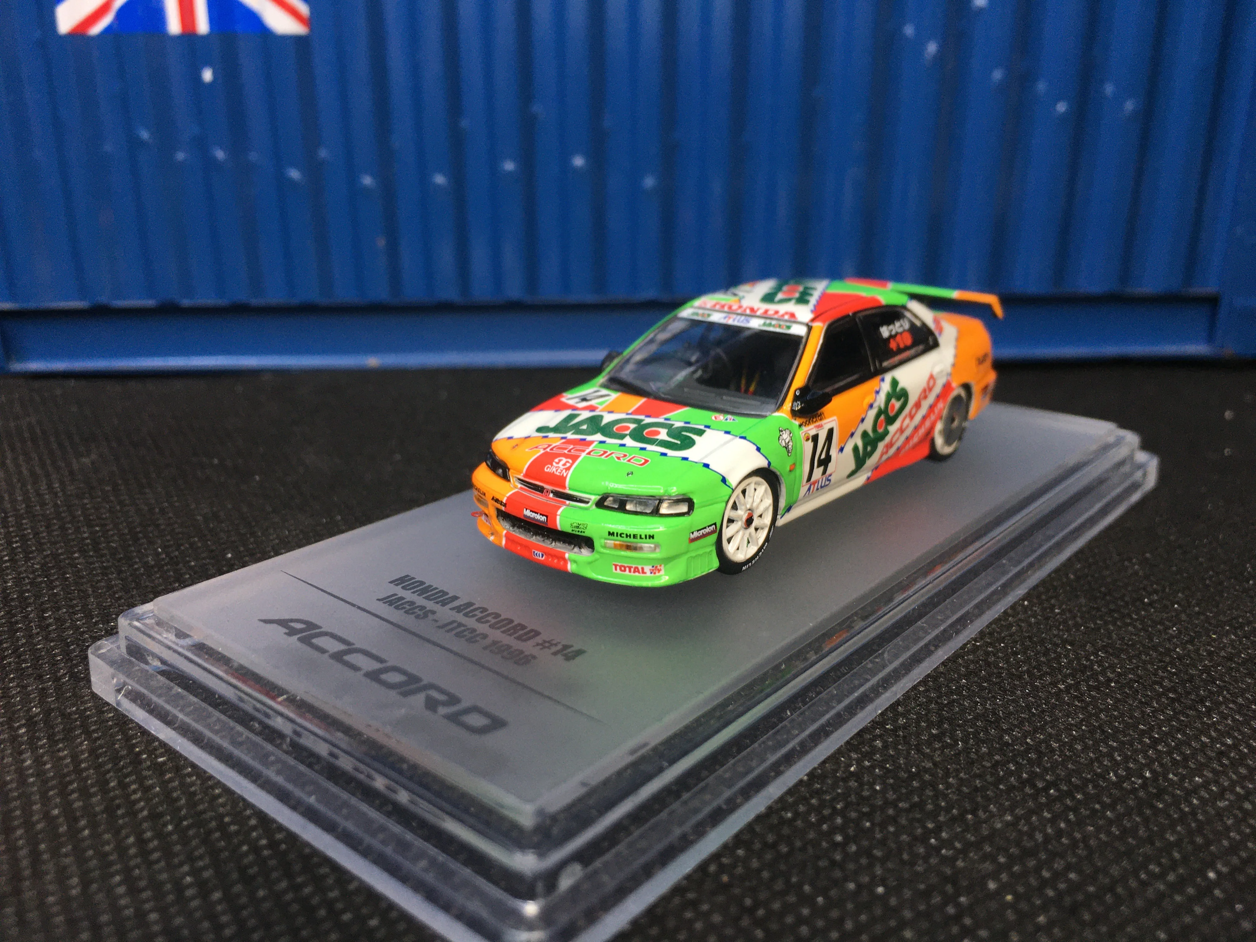 

Коллекция литых автомобилей INNO 1/64 HONDA ACCORD #14 JACCS JTCC 1996 Ограниченная серия