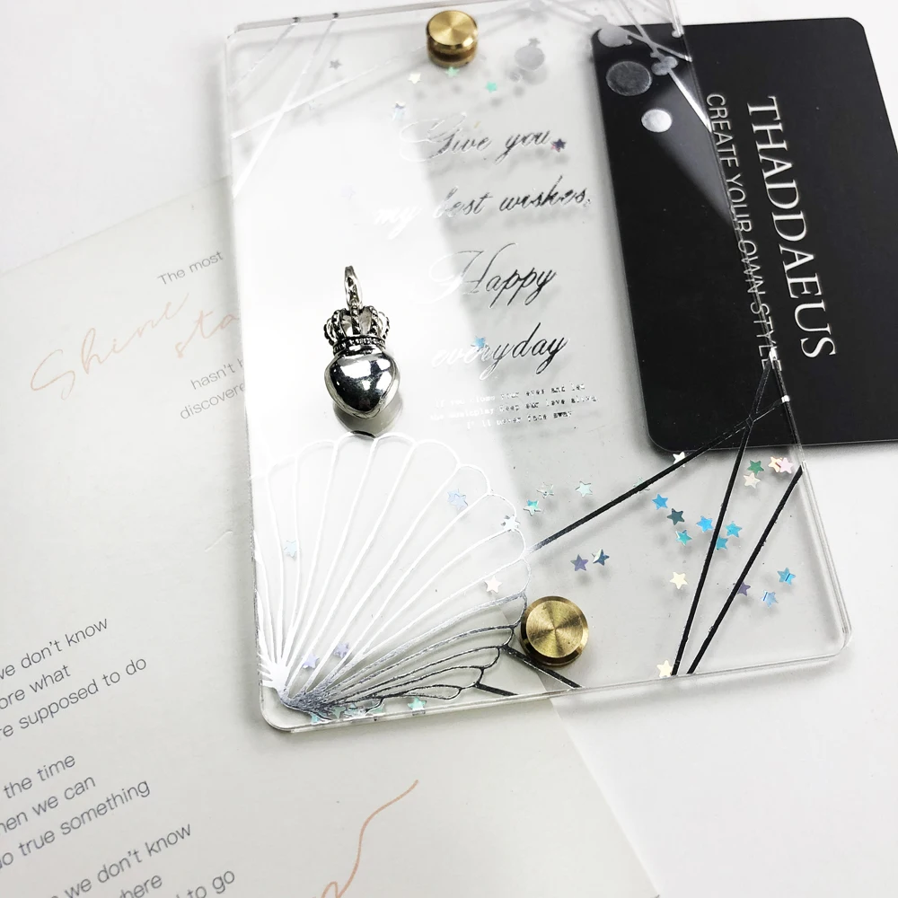 Благородный Шарм подвеска в виде короны и сердца. Элегантное ожерелье из