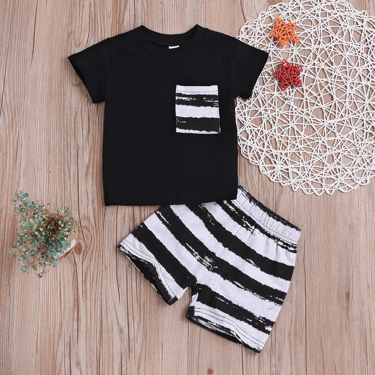 

Children's Set Boys Short Sleeve Small Kit Round Collar Pocket T-shirt Beach Stripe Shorts Set Cotton Baby Suit For Summer New