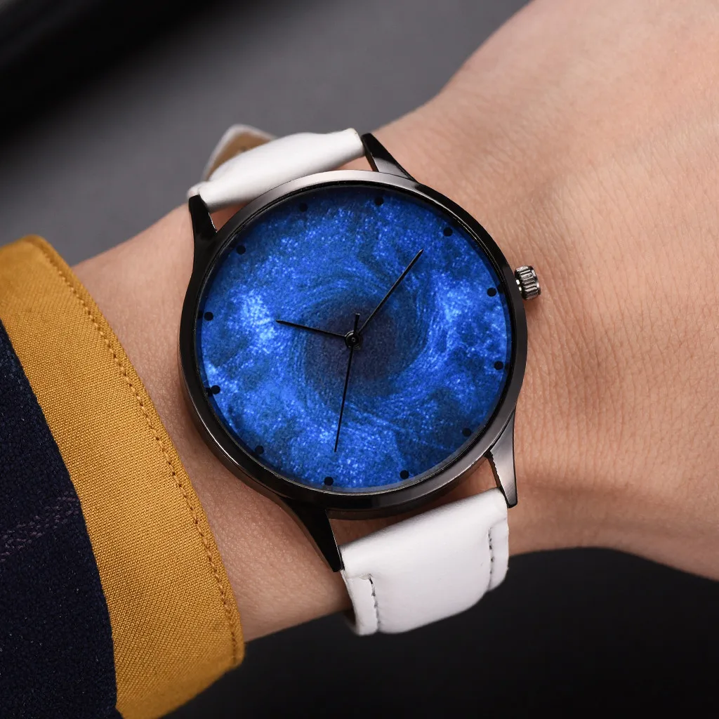 Женские часы модные темно синие с кожаным ремешком и звездой Дамские Кварцевые