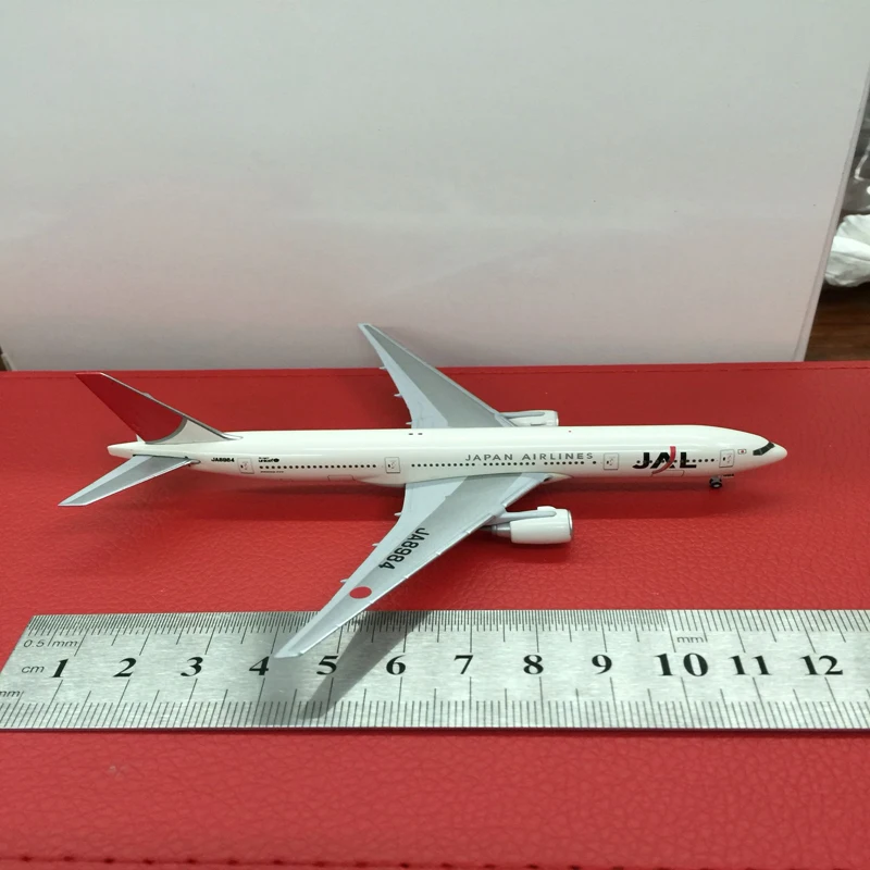 1:500 оригинапосылка упаковка Боинг 777 200 Jal Jet пассажирский самолет статический