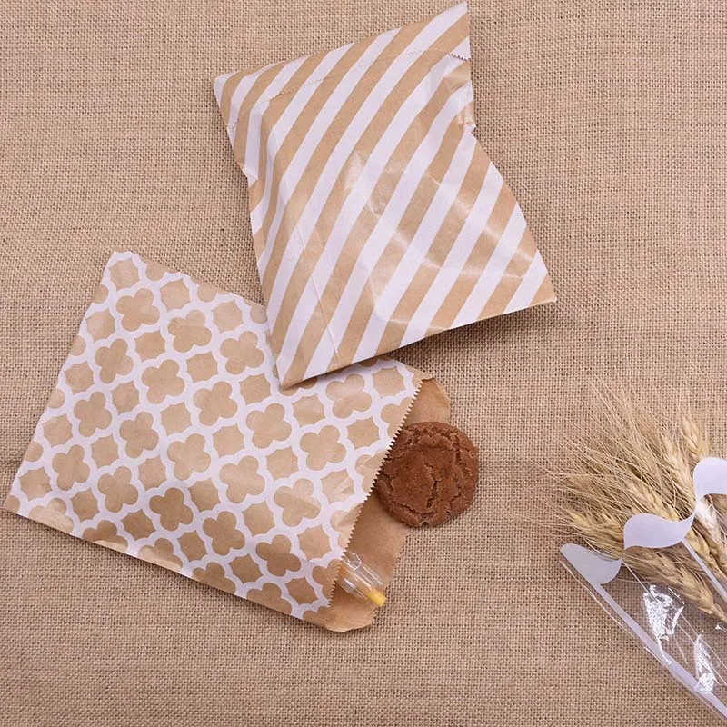

100pcs Kraft Paper Bag Cookie Candy Gift Bags Chevron Polka Dots Wedding Birthday Party Favor Bags Treat Food Packaging Supplies