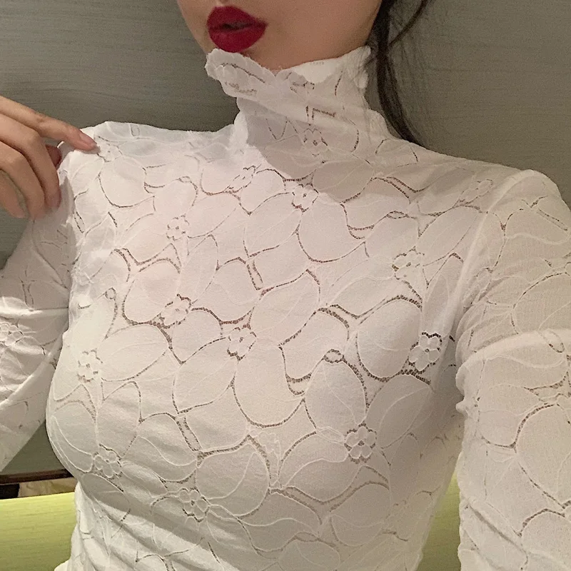Женская кружевная блузка с вышивкой элегантная белая ажурная длинным рукавом