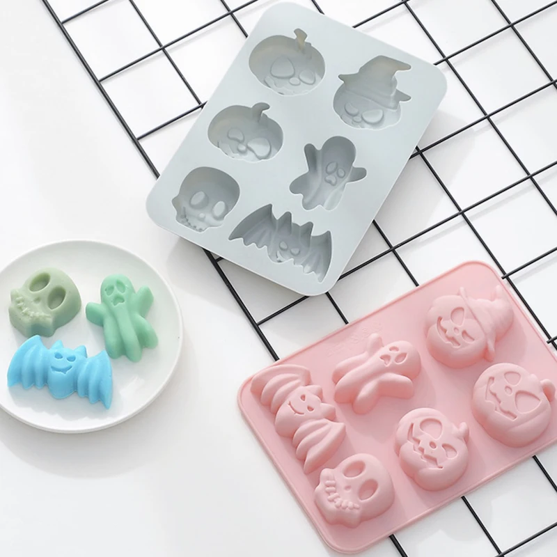 

Kinds Halloween Silicone Mold Fondant Chocolate Candy Soap Easter Christmas Mould Oven Steam Useful Cake Decorating Tools Resin
