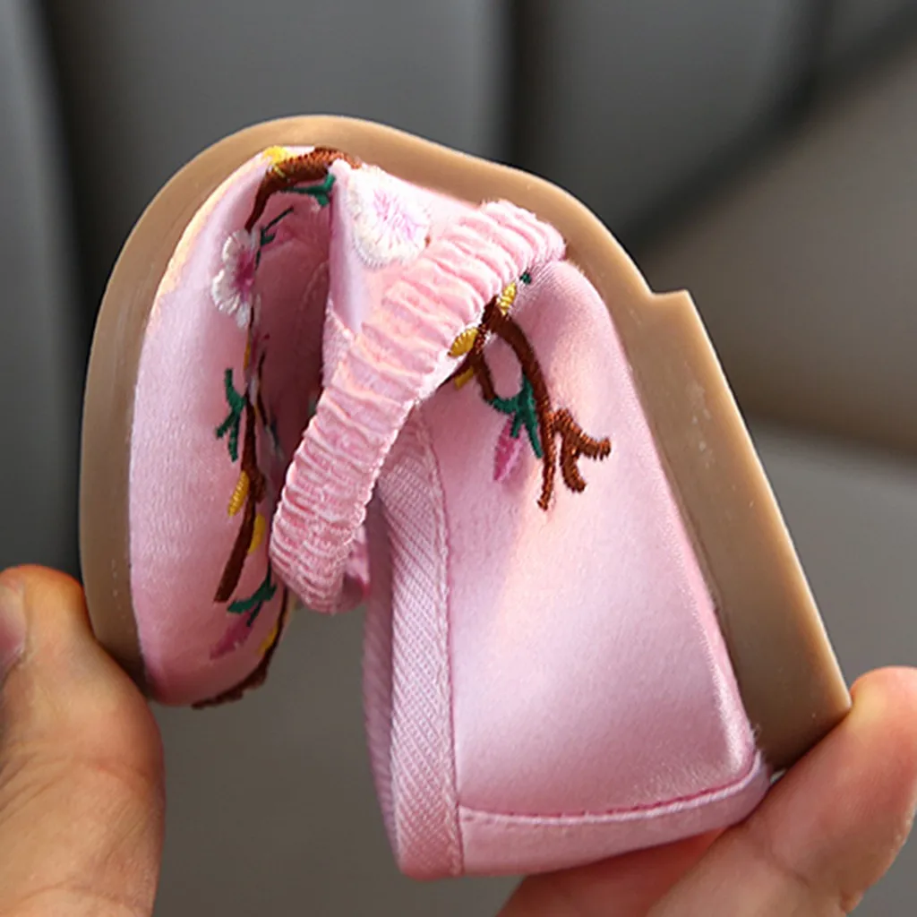 Обувь для маленьких девочек обувь принцессы с цветочной вышивкой 2019 г. тонкие