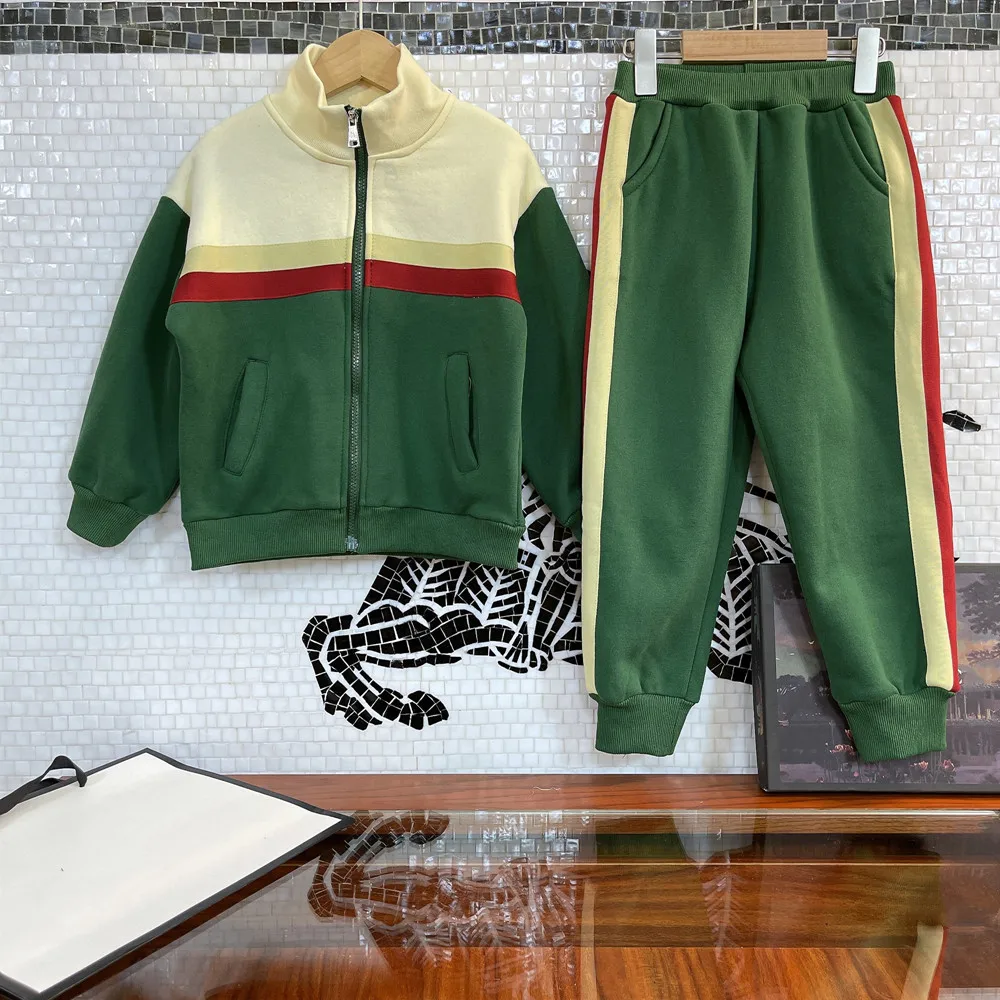 

Дизайнерская детская одежда 2021 Ранняя осень повседневный костюм в западном стиле для мальчиков, в британском студенческом стиле, Классичес...