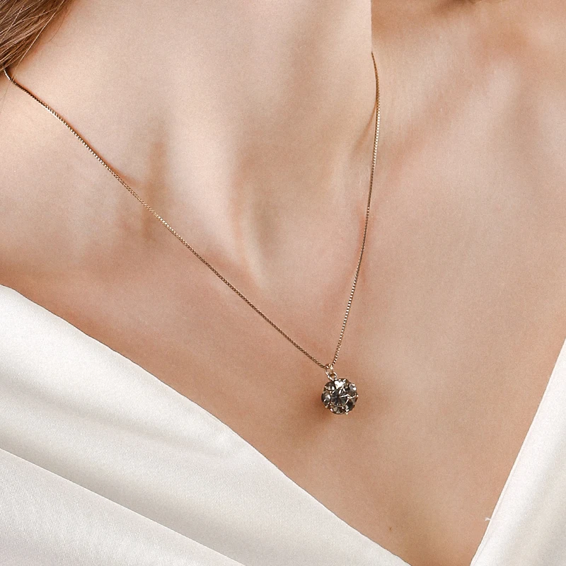 

DARA Fashion Crystal Necklace For Women Geometric Polyhedron