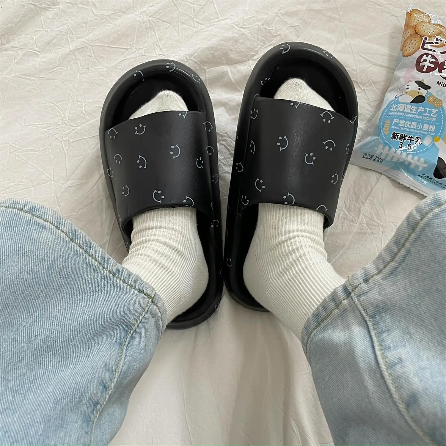 Удобные симпатичные Тапочки с героями мультфильмов домашние Нескользящие