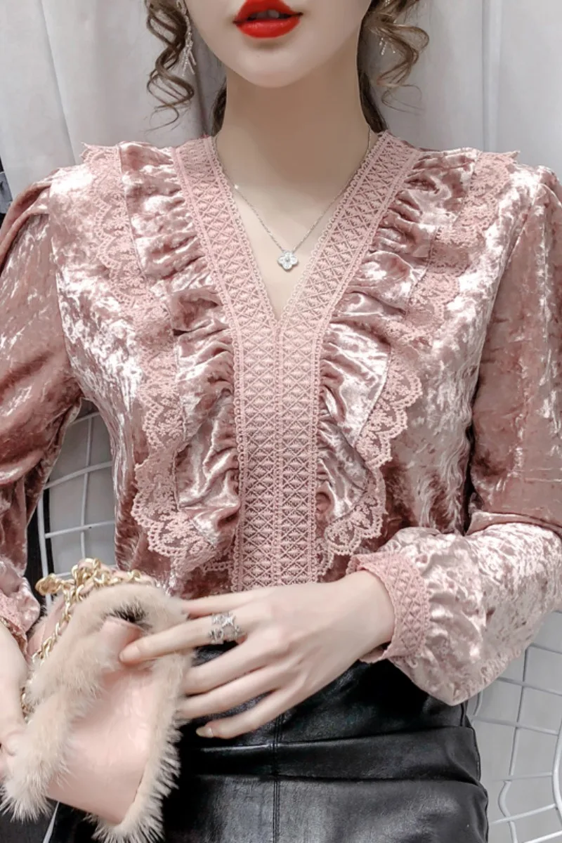 

Autumn New Style Age Reduction Sweet Lace Ruffle V-neck Loose And Versatile Show Thin Long Sleeve Velvet Stitching Shirt