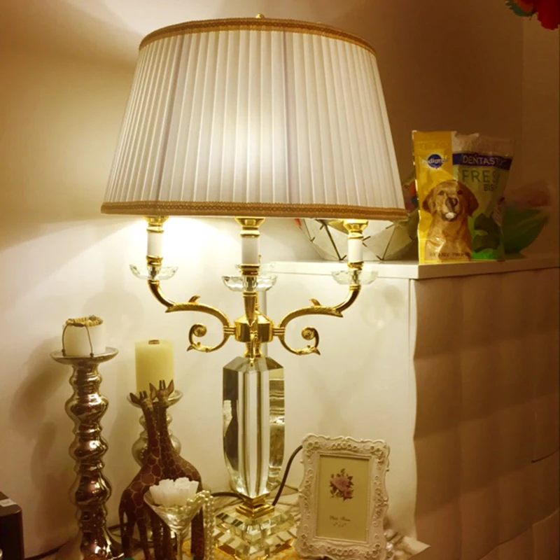 Настольная лампа в европейском стиле для гостиной Большой Диван модель