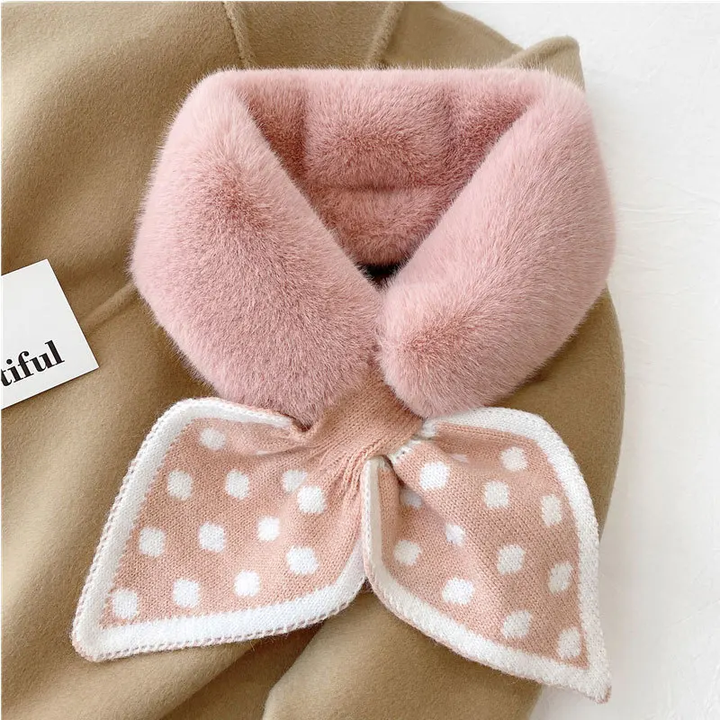 

Korean Style Winter Polka Dot Peach Heart Fur Collar Knitted Bib Female Stitching Plush Solid Color Cross Warm Thicken Scarf F39