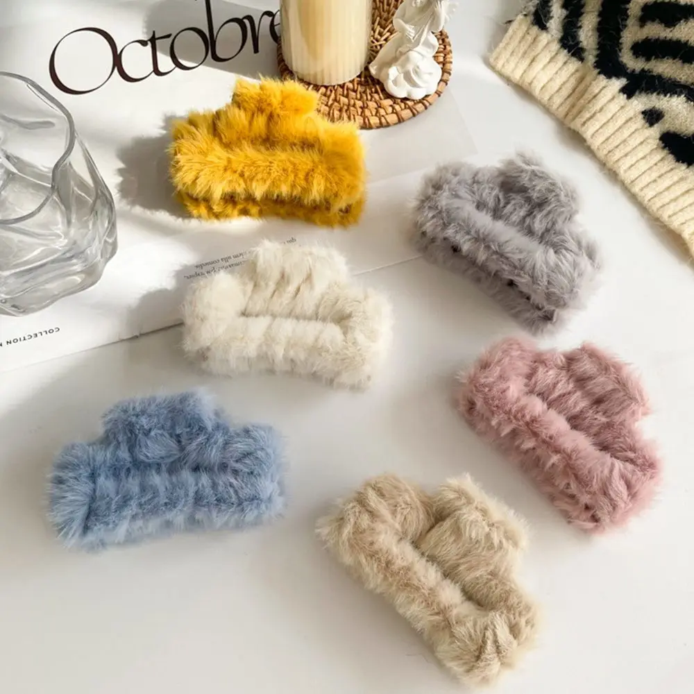 

Заколка для волос плюшевая с имитацией кролика, элегантный зажим для волос, аксессуар на голову, простые аксессуары для волос