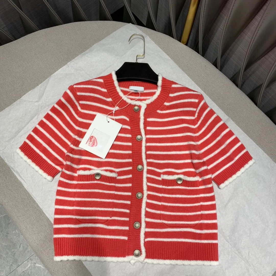 Женский трикотажный костюм в полоску однобортный Кардиган с круглым вырезом и