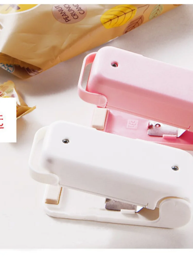 

Mini sealing machine snack plastic bag sealing machine household small hand pressure heat sealing machine sealer