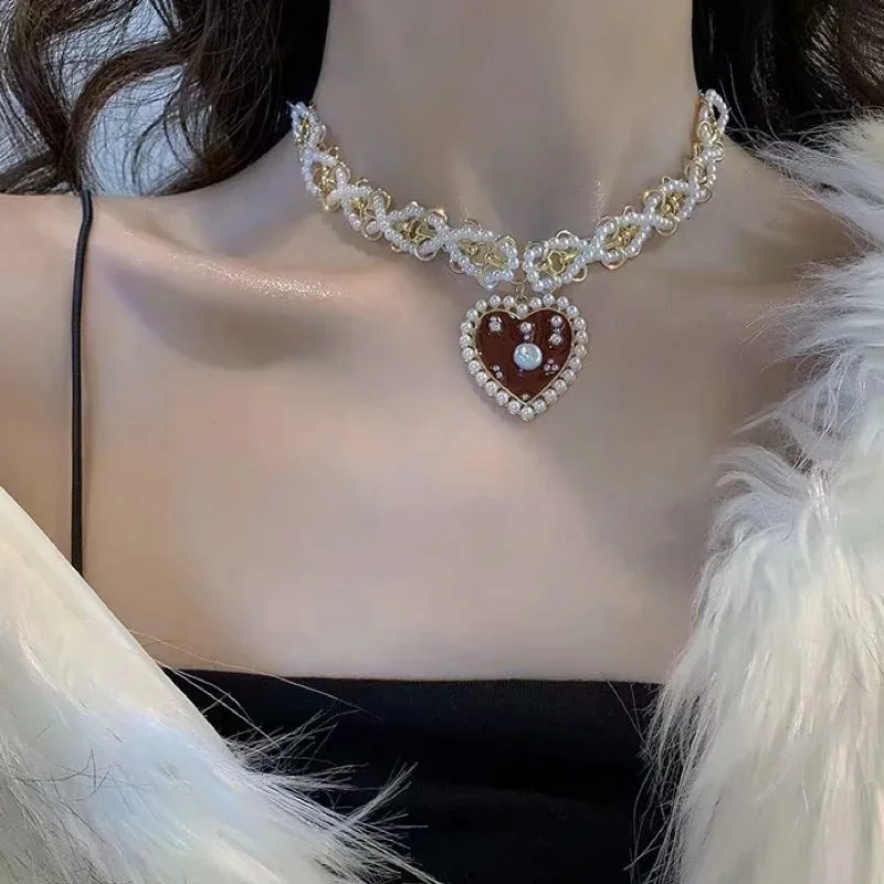 

European American Net Red Pearl Necklace Love Pendant Necklace Korea Short Neck Jewelry Clavicle Chain Female