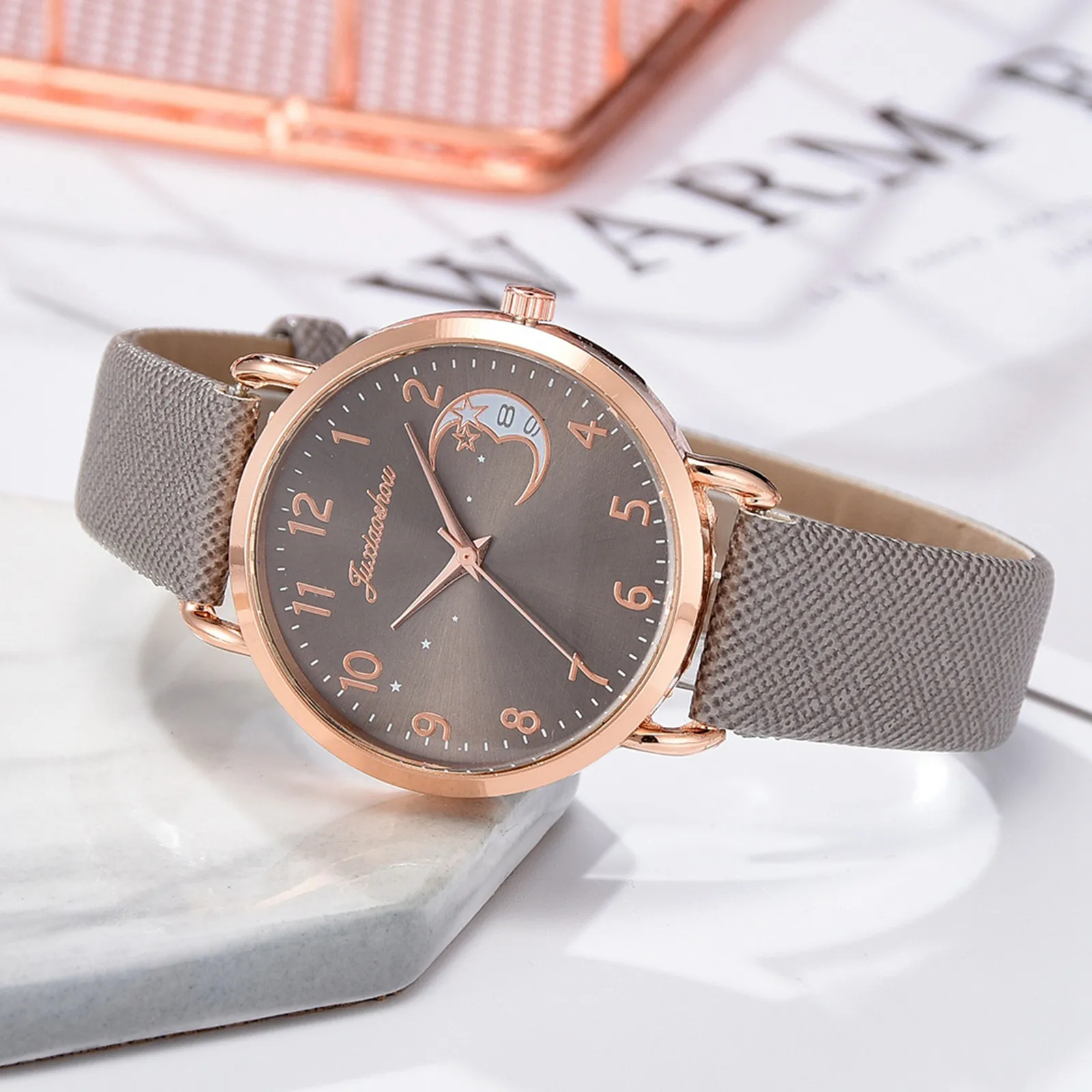 

Women's Watches With Bracelet Luxury Ladies Wristwatch Sleek Minimalist Starry Sky Watches For Women Fashion Diamond Reloj Mujer